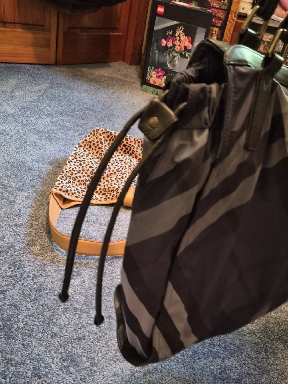 Burberry Nylon Tote Euc - Picture 8 of 8